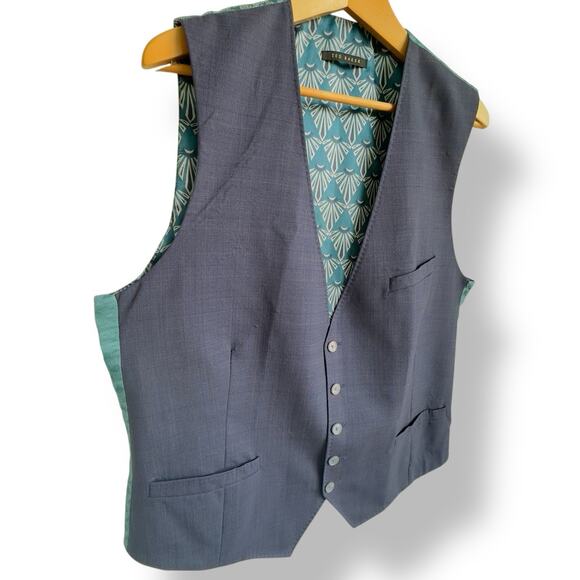 Ted Baker Men’s Wool Vest Navy Waistcoat with Patterned Lining V‑Neck Button 44R - Picture 2 of 10